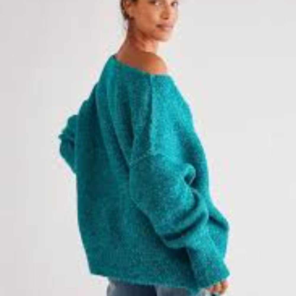 NWOT Free people Moira oversized sweater. SZ S - Picture 2 of 5